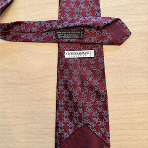 Giorgio Armani Men’s Necktie. 100% Silk.